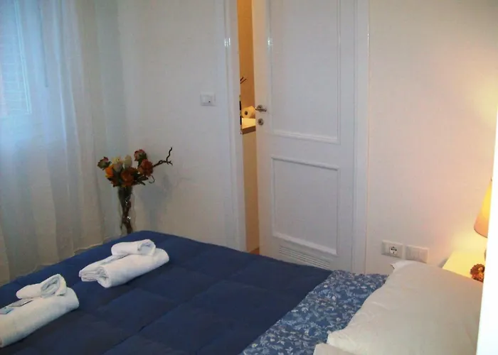 Art Fiera アパート